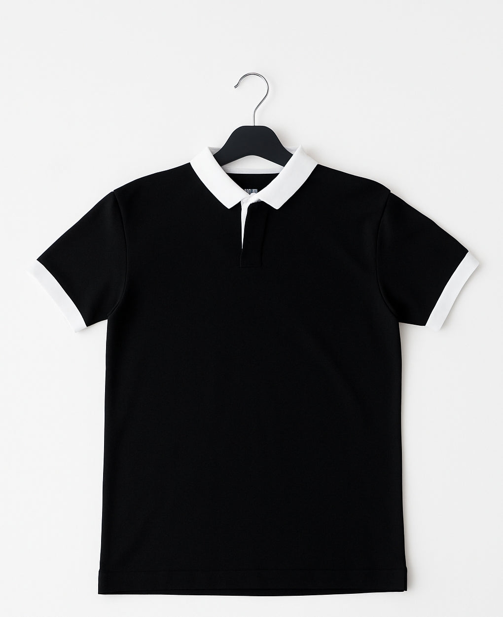 Men’s Black Polo Shirt with Contrast Collar & V-Type Open Placket – Smart Casual Style
